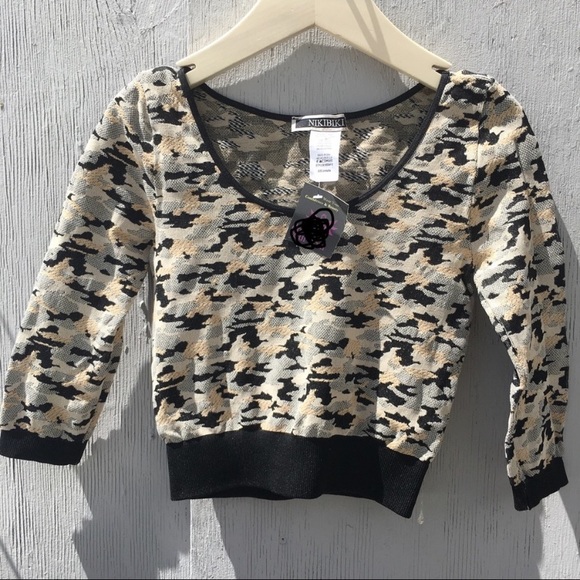 Made in USA spandex camo crop top brand new! - Picture 2 of 4